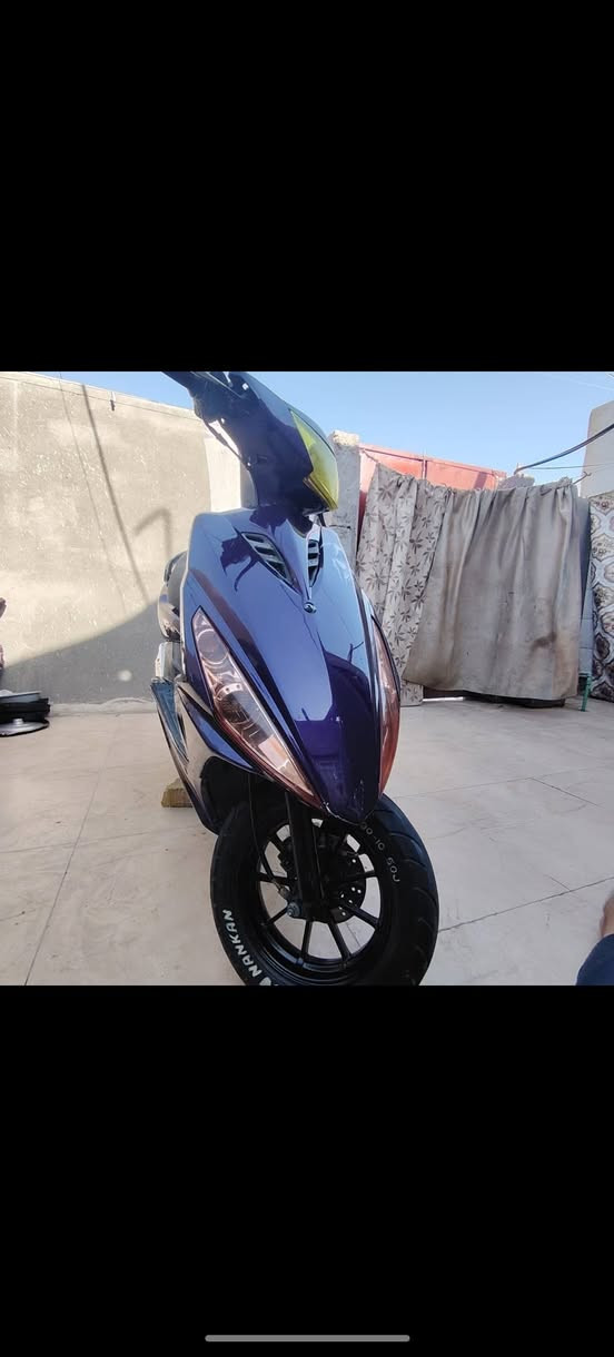 للبيع ماكس مضلع ياباني نكره سلف تأيرات جدد شغاله مزوده تزويد ياباني الول فتحه الهه كلشي يشتغل بيهه وشرط شلعه ومعدل السعر  ب 525 مكان قرنه شرش رقمي ***********
