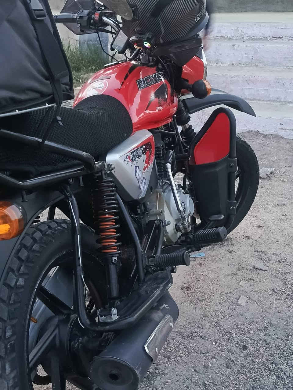 سلام عليكم بوكسر 2023 رقم انكليزي تحويل ثاني يوم دراجة نضيفة معتني بيهه مكاني بغداد السعر 2400 وبيهه مجال دراجة متصرف عليهه جاهزه من كلشي لايت زنون وحده ب 60 الف فدراليات احمر ازرك اشاير جانبية بل واقيات ***********
