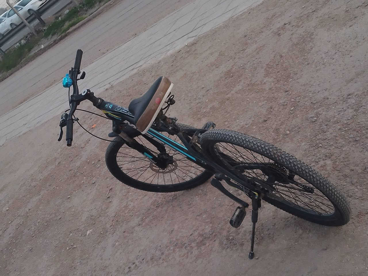 سلام عليكم بايسكل للبيع بسعر 80 وبي مجال مكاني بغداد الغزاليه رقم التلفون *********** يوجد واتساب
