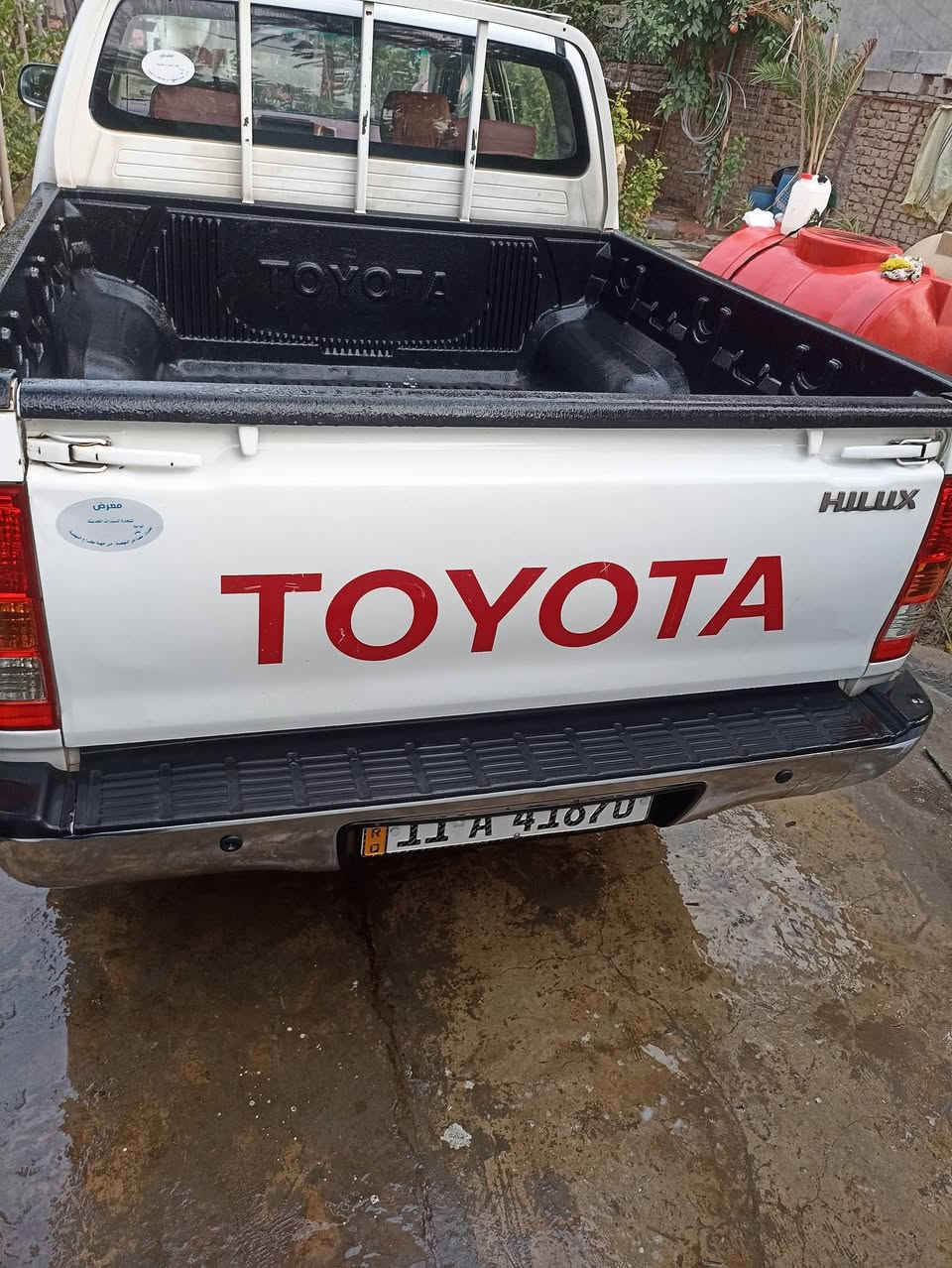 السلام عليكم تيوتا هيلوكس 2011 دبل قماره شاصي 19مكينه كير صدر داخل كله جديد فقط بارد بالجاملغ الأيسر من جهت السائق تخم تاير سياره جاهزه فقد التدفئه عاطله للبيع مكاني بغداد الجزيره السياحيه قرب مركز شرطة الفحامه وهذه رقمي للتواصل ***********

