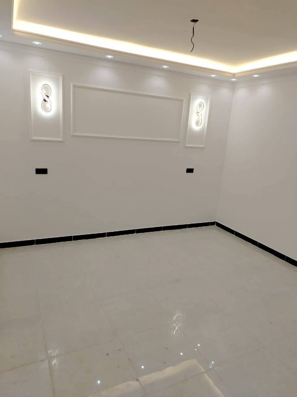 بيت  البيع زراعي سند 25
العنوان التقيه الثالثه داخل مجمع الروان النموذجي شارع 10
المساحه 150
الواجهه 750
النزال 20
البيت 
 غرفتين
استقبال
صاله
مطبخ 
مجمعات صحيه طابقين***********
واتساب ***********  مراجعه مكتب 🏢 العاصمة للعقارات والمقاولات العامه العنوان الديوانية ام الخيل ساحه الاحتفالات قرب البلديه الجديده*********** واتساب

