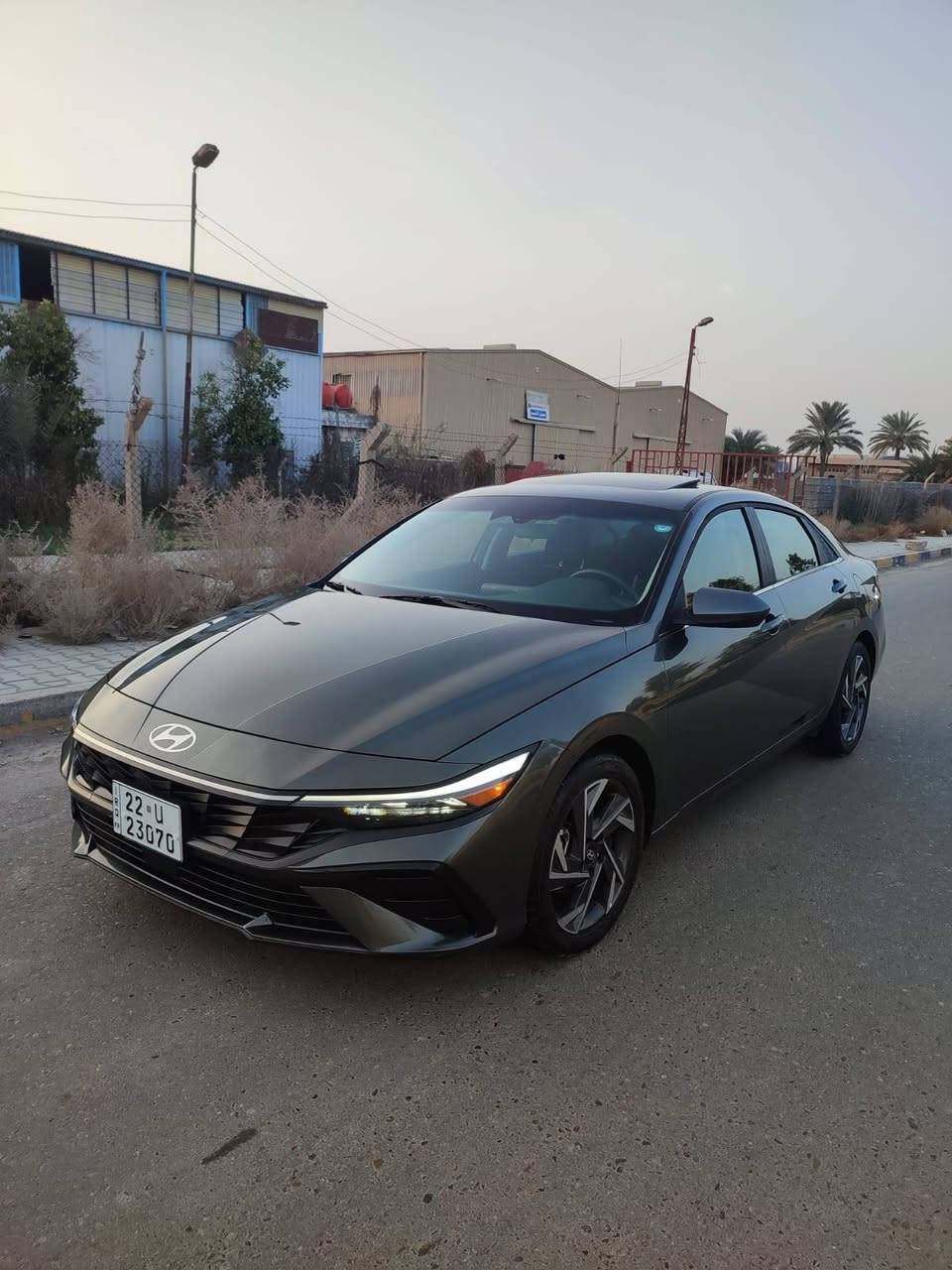 السلام عليكم
هونداي النترا للبيع موديل 2025 رقم اربيل الجديد 
لون زيتوني  دخول جديد  الحادث صبغ فقط جاملغ امامي + شبر بارد بالجاملغ الخلفي ايرباك طاك وراجع ستتم شركة
المواصفات 
فول 1/1 
فتحة 
بصمه + بصمه ابواب 
تشغيل عن بعد + داخل اسود بلاك 
شاشه الكتروني 
لد نهاري + لايت زنون 
فول تحكم استيرن
ثلاث انظمه قياده
السياره ماشيه 14 الف فقط السياره زيرو
رادار امامي مع رادار جانبي 
ويل كب توقف ذاتي عنده الاقتراب 
محرك 2000 دوش بانزين فقط
وباقي المواصفات المعروفه 
مكان السياره بغداد 
الهاتف ***********
الهاتف ***********
