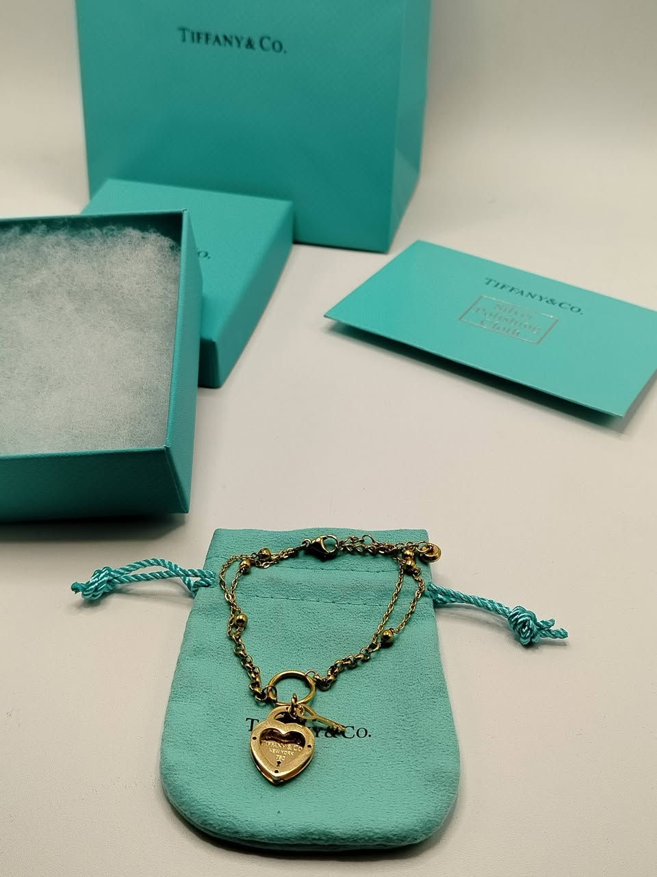 سوار تيفاني مختم مع الملحقات يوجد توصيل


**إذا كنت صاحب هذا الإعلان وتريد حذفه لأي سبب، رجاءا أرسل رسالة إلى الدعم الفني**