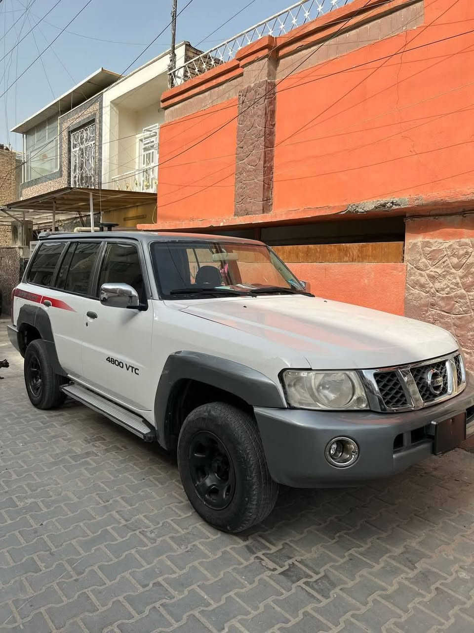 سلام عليكم نيسان باترول البيع سلك محدثة 19 بس خارج مزاد وزارة الداخلية رقمهه كامل هزه كامله بس عل بصمه ونستلم رقام صبغ عام ٢٠٠٥ مكينه ٤٠٠٥ كير عادي بخاخ غاز ١٠٠ التر بنزين ٤٠ التر الوكير شغال ربل دبلات الويات هسه شادهن ضربه باب سايق خفيفه السعر ١٠٥ وبيهه مجال

***********
