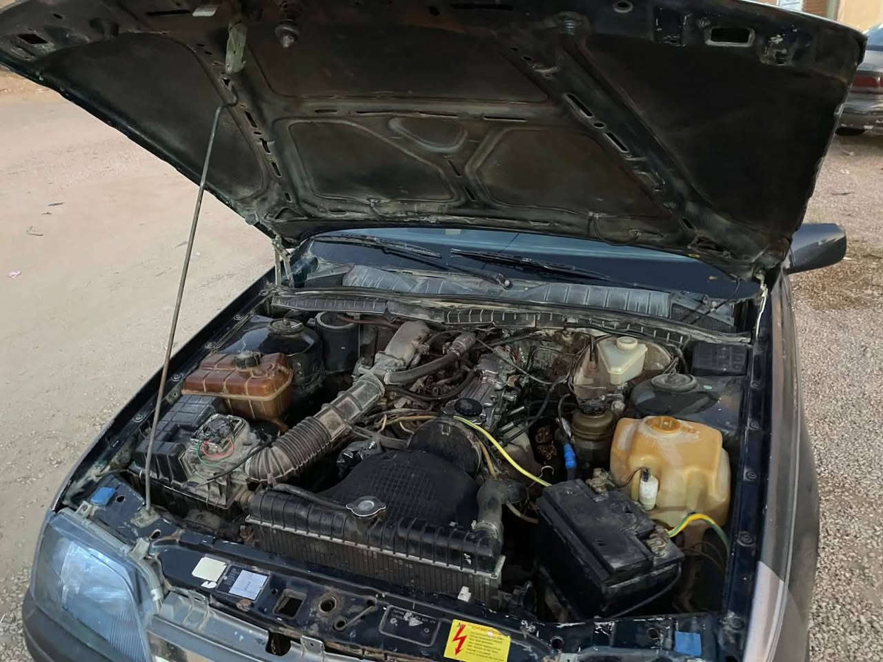 اوبل اوميكا. للبيع. موديل 89. رقم. انبار. /والسنويه نافذه قبل شهرين ونص.   المالك بالفلوجه. ورايد تحويل حصرآ. ??? محرك 2000. جاهزه من كلشي. حداديه جديده. تخم تاير لايت زنون عالي وناصي باتري جديد  كهربائيات كلها شغاله مسجل اصلي سماعاات اصليه. ضفيره جديده. كلها شغاله ملاحظه. //المكينه بدايه تبخير. فقط. والمالك رايد تحويل حصرآ ومطلوبه. 500 الف غرامات. تنزل من سعر السياره. ??? السعر المطلوب. 28 وبيها مجال قليل.  ?? مكان السياره. الديوانيه. قضاء غماس.
رقم الهاتف. ***********.
