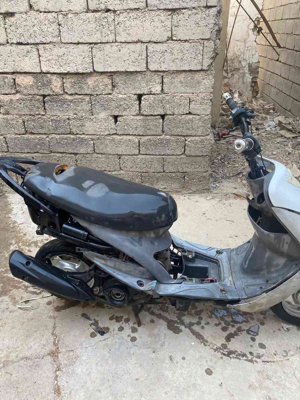 سلام عليكم دراجه منغولي مكينه خمسه وخمسين متروكه شغله مكينتهه بيهه نقوصات سعر 275 بيه مجال قليل


**إذا كنت صاحب هذا الإعلان وتريد حذفه لأي سبب، رجاءا أرسل رسالة إلى الدعم الفني**