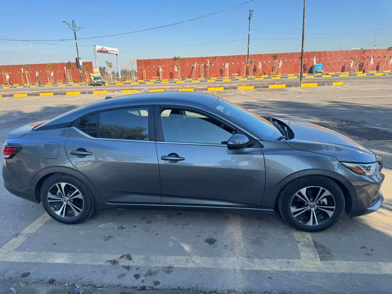 السلام عليكم
نيسان سنترا موديل 2023 

رقم دهوك شرط التحويل  

صبغ نص بوند فقط والباقي شرط ماشيه 45000 ميل قابل للزياده مكان السياره موصل ايسر 

مواصفات فول عدا الفتحه السعر 14000 $ 

راسل عل خاص او اتصل ***********
