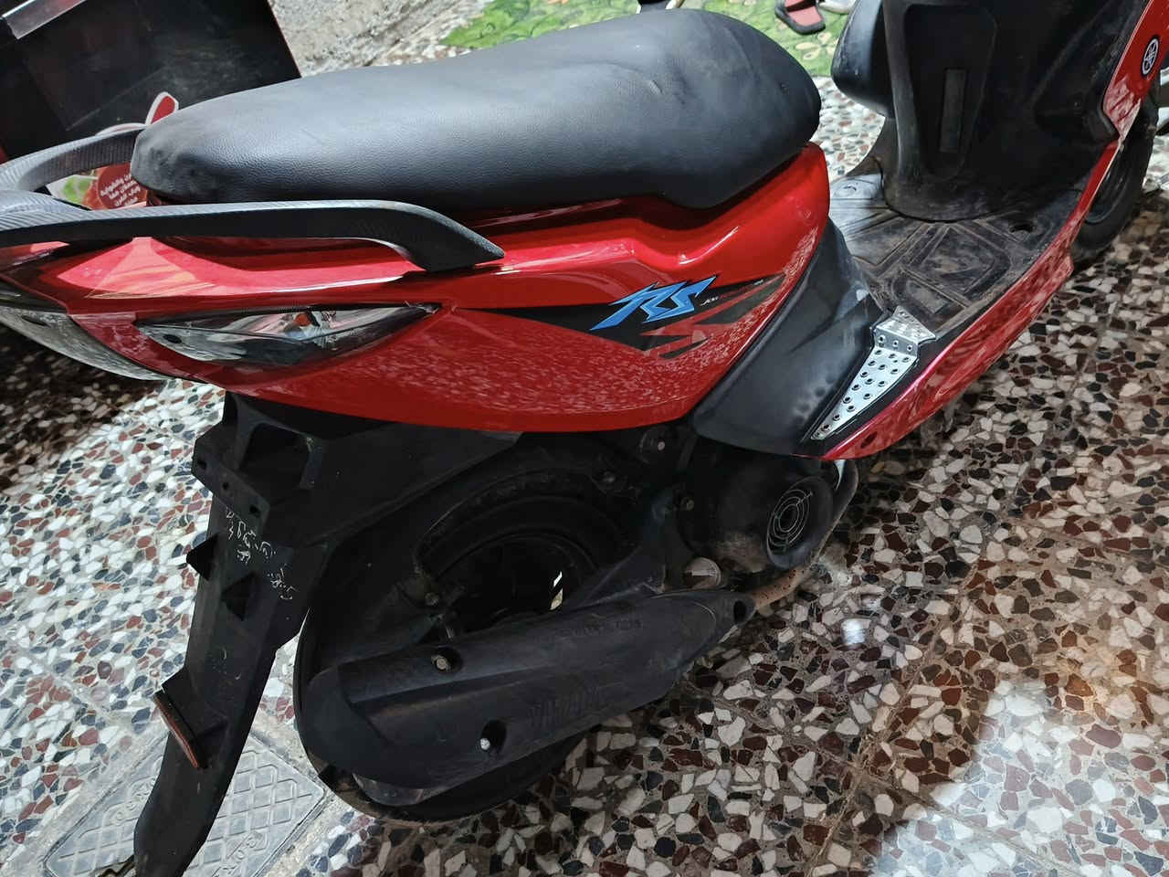 سلام عليكم دراجه مضلع سعرها ٤٥٠ مكاني بابل شاوي مكينه ناعمه كله شغاله ما بيها اي نقص ارقم ***********
