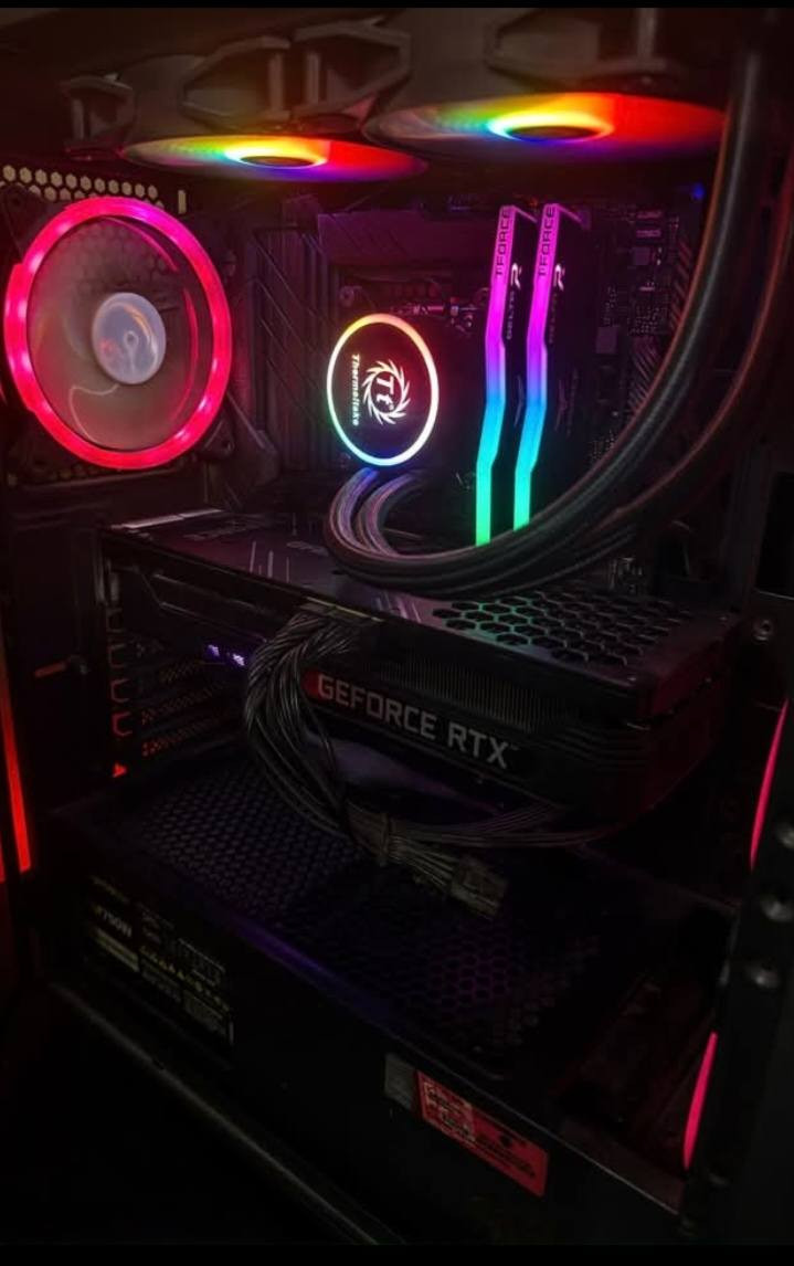 (CORE I5 12)    : Cpu
-GPU:PALIT NVIDIA GeForce RTX 3070 Ti 
3fan

3-mb: ASUS TUF GAMING B660M-PLUS D4

4- RAM: 32GB (2x16GB) T-Force Delta RGB 3600MHz

- Cooler: Thermaltake AIO تبريد مائي Liquid Cooler

5- PSU: Segotep 750W 80+ Gold (Full Modular)

6-Storage: SSD 240GB + HDD 1TB

7- Case: Segotep Gaming Case (RGB Fans + Side

Glass)

السعر مليون و 275 الف وبيها مجال بسيط

مكاني بغداد حي اور المطعم الفلسطيني


**إذا كنت صاحب هذا الإعلان وتريد حذفه لأي سبب، رجاءا أرسل رسالة إلى الدعم الفني**