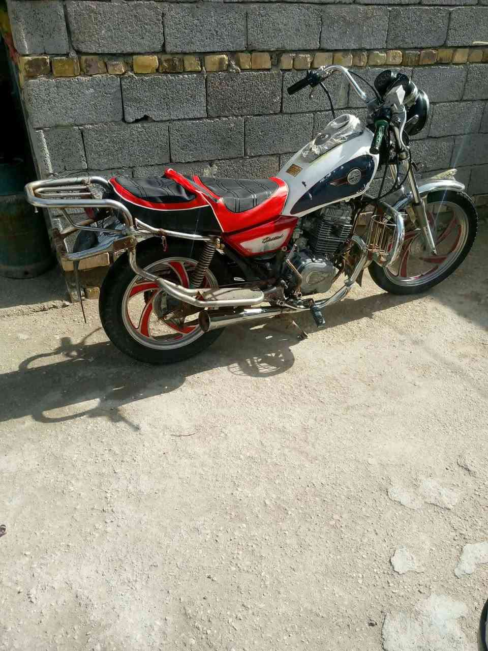 سلام عليكم دراجة للبيع تايموته موتيل 13 كلكََ مكفول عشاء رين دراجه جاهزه مكانك ناصريه رفاعي سعر225 وبيه مجال وشراي يصل *********** كهربايات كله شغال تواير جديد دراجة جاهزه
