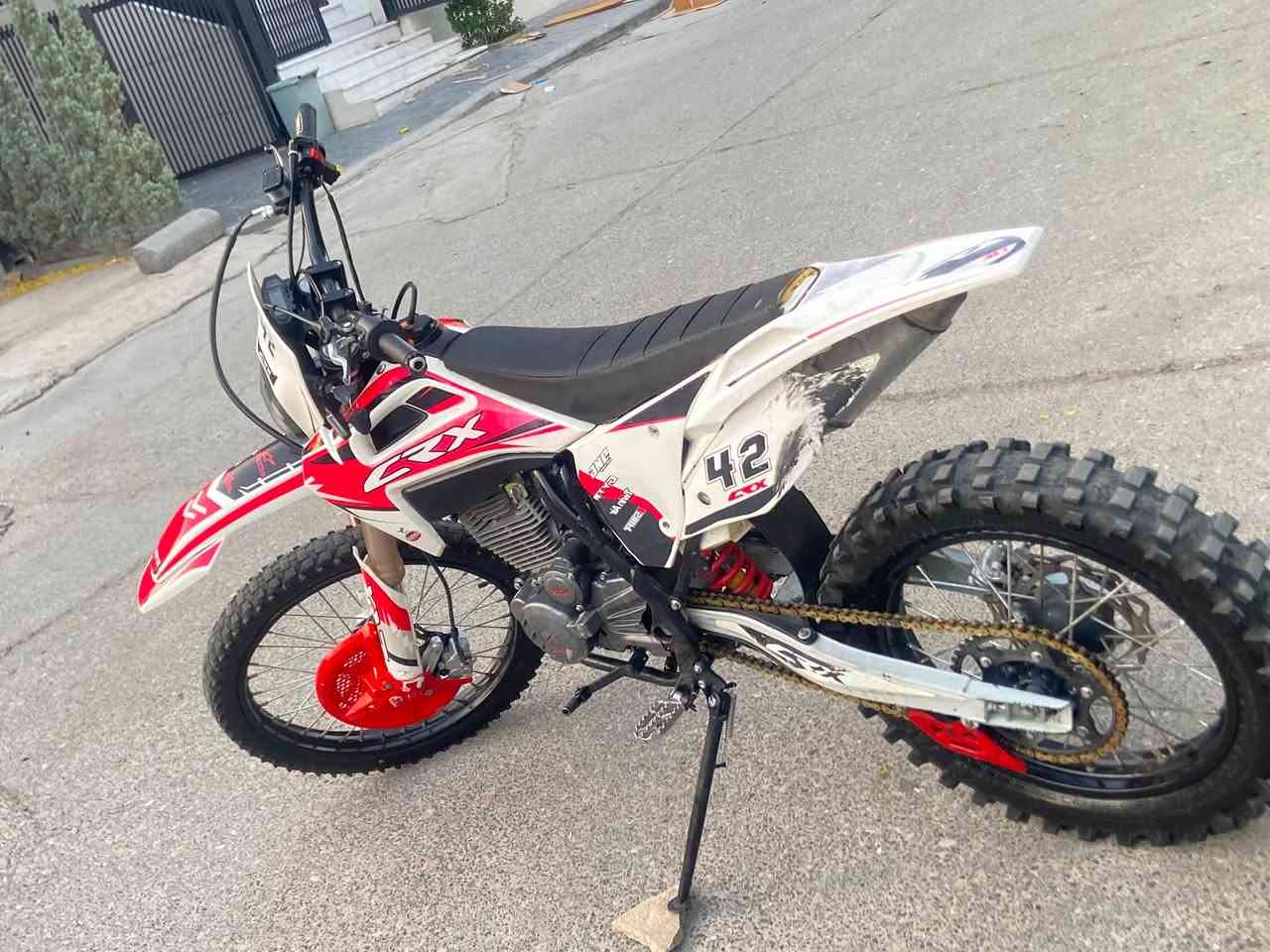 بسم الله الرحمن الرحيم 

CRX 300cc
2024

زۆر مەزبوتە و تا بڵێی بەقوەتە سلف و کارەبایی مەزبوتە مەکینەی بە شەرت و نەکراوەتەوە 
سعری ٨٥٠ هەزار و هەنێک مەجال

***********

دەستخۆش ئەدمینی بەڕێز
