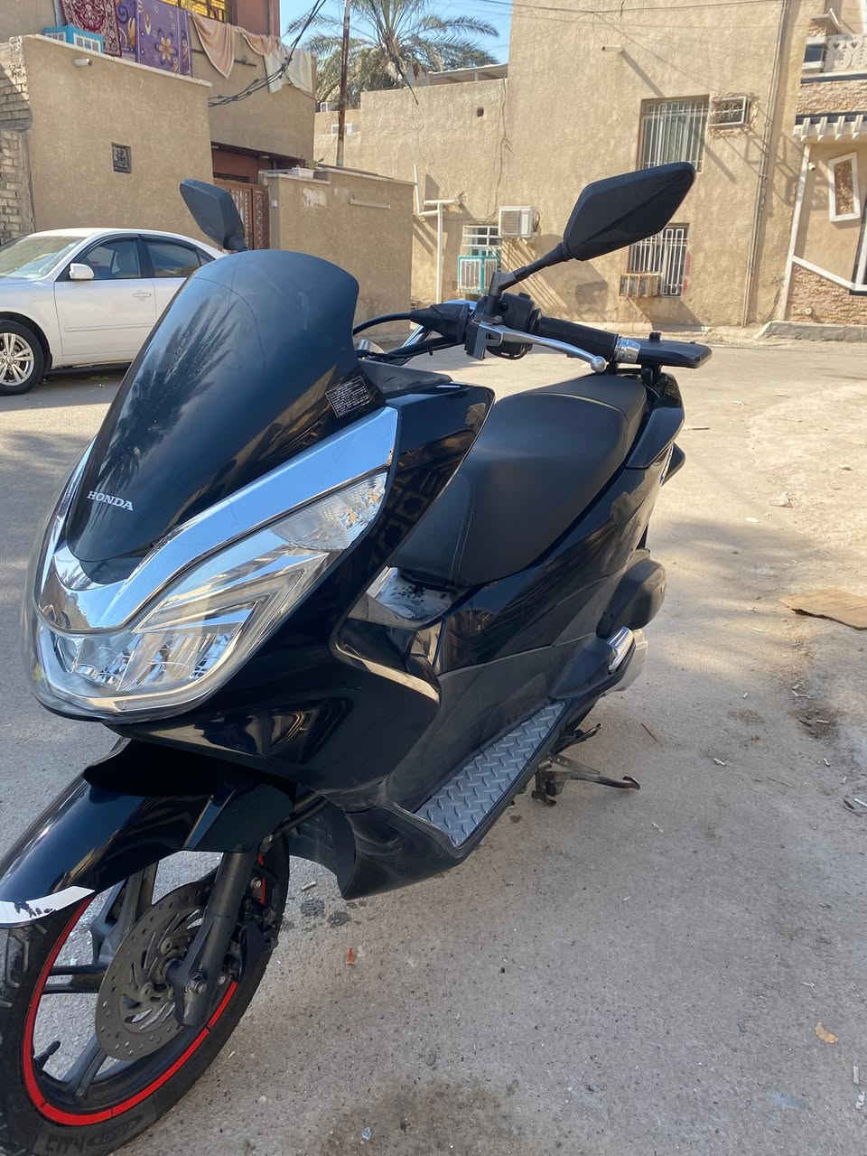 PCX جيل ثاني ياباني مكينه125 مكفوله كفاله عامه  اوراقها كامله السعر خاص ***********
