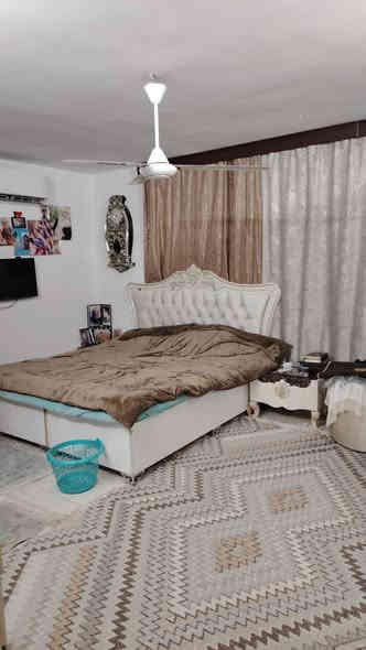 البديع للإستثمارات العقاريه 
دار للبيع ملك صرف طابو 
المساحه 55م 
الواجهة 5 م 
يحتوي على 3 غرف نوم نضام سويت 🏗️ وصاله 🏗️ومطبخ 🏗️ خدمات عدد 4 
عنوان الدار حي القاهره ناجي عواد خلف تانكي الماء عنوان المكتب حي القاهره حي المعلمين

للاستفسار 
***********
