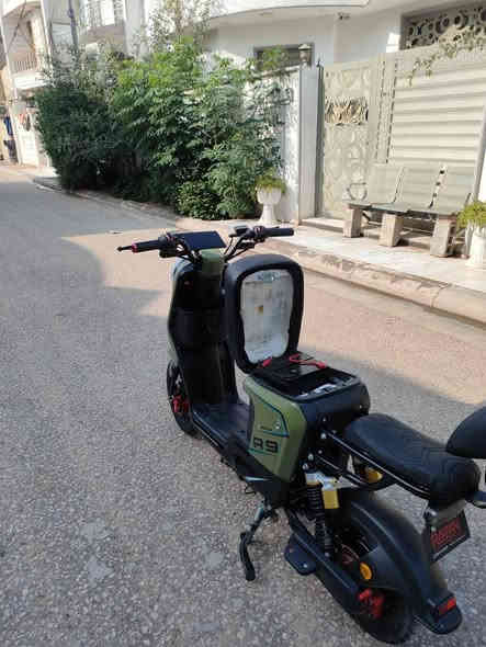 السلام عليكم
دراجه شحن R9 موديل 2025 للبيع 💐💐 نظيفة جدا جدا 
البطاريات 100%
 فول مواصفات 💐💐
✅ Mp3 بلوتوث
 بطاريات عدد 5 اصليه✅نظام R رجوع الى الخلف ✅شاشه دجتل نظام الحديث مو القديم ✅ ✅تحديد اعطال 4 سرع ✅بريكات هيدروليك قويه جداا ✅السرعه القصوى70KM
✅جهاز انذار ضد السرقه
✅ملف 1200
✅لايت LEDزنون 
✅اشايرامامي خلفي 
✅دبلات 2امامي هايدروليك والخلفي غازي
✅السعر المطلوب ٥٢٥ الف وبيها مجال بسيط
مكاني كربلاء المقدسة طريق بغداد عمود ١٤٧
هاتف ***********
