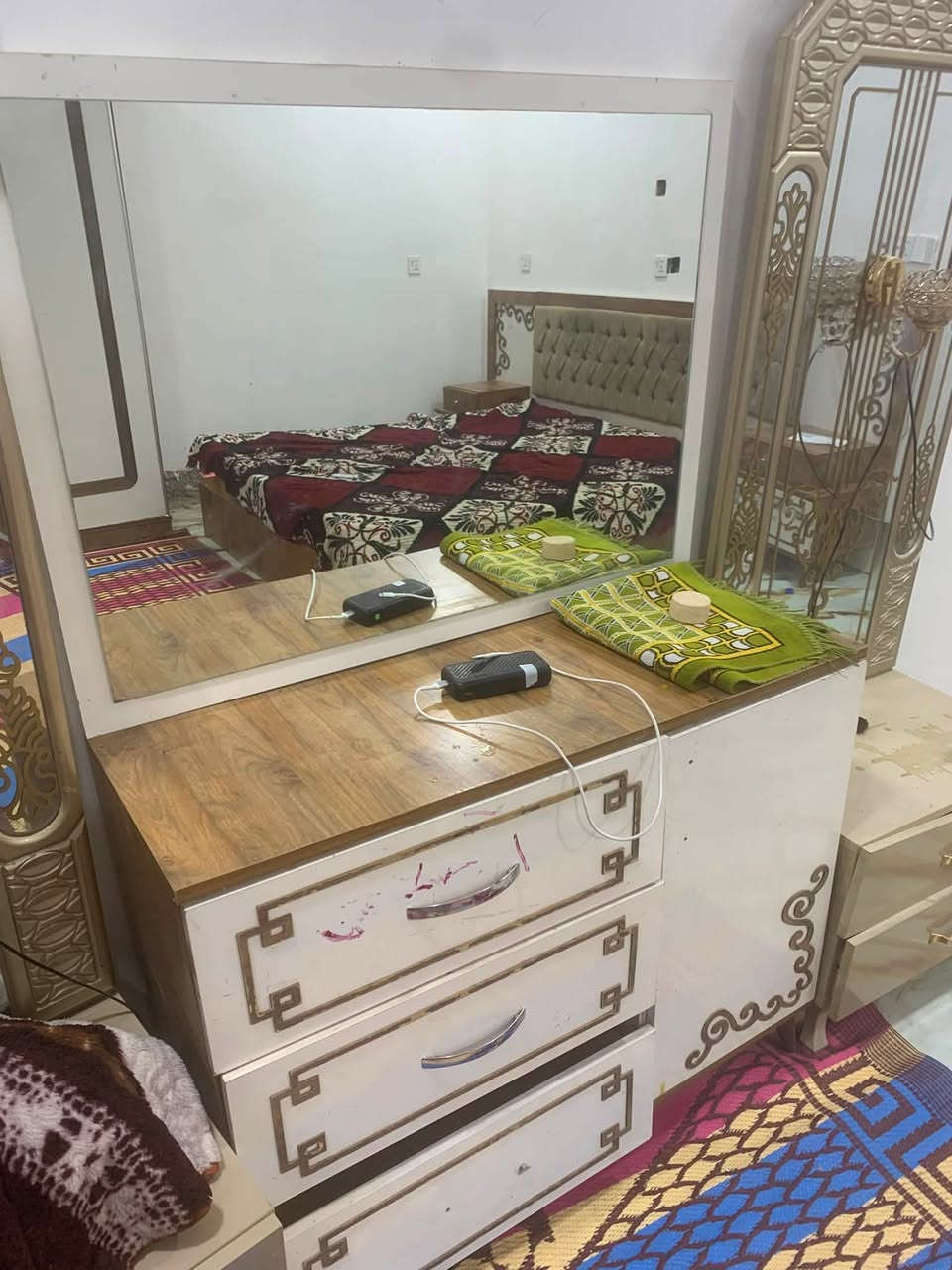 غرفت  نوم تركي سعرهة ٣٠٠وبيهة مجال جرباية ام المخزن
أتصال ***********
