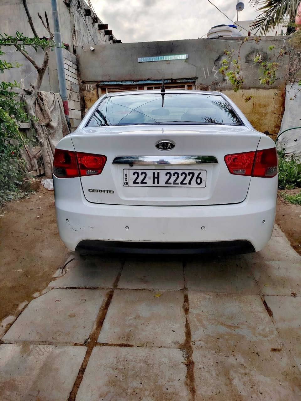 السلام عليكم ورمضان كريم سيراتو ٢٠١٢ ابيض خليجي رقم أربيل راعيها بالنجف تريد مداور تريد وكاله تحكم  ستيرن جهتين اشاير بالمري مري شفط حساسات خلفيه كير 6 نمر. مكينه 1600 دوش تبريد تدفئه خير من الله
ماشيه 285 السياره كفاله ماعدا بيها شبر بالبنيد أثر جويه (حرق) السعر 110 وبيها مجال قليل حك الجيه فقط  للاستفسار ***********  واسف ع الاطاله
