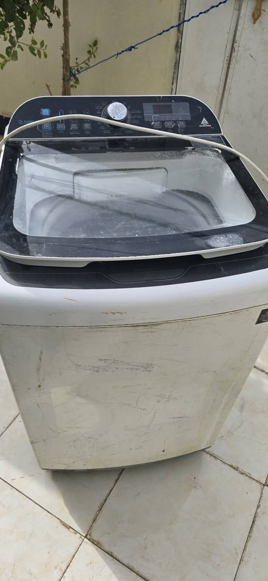 غساله عاطله للبيع عوزه فقط دبلات ونظيفة كلش اتصل ***********
