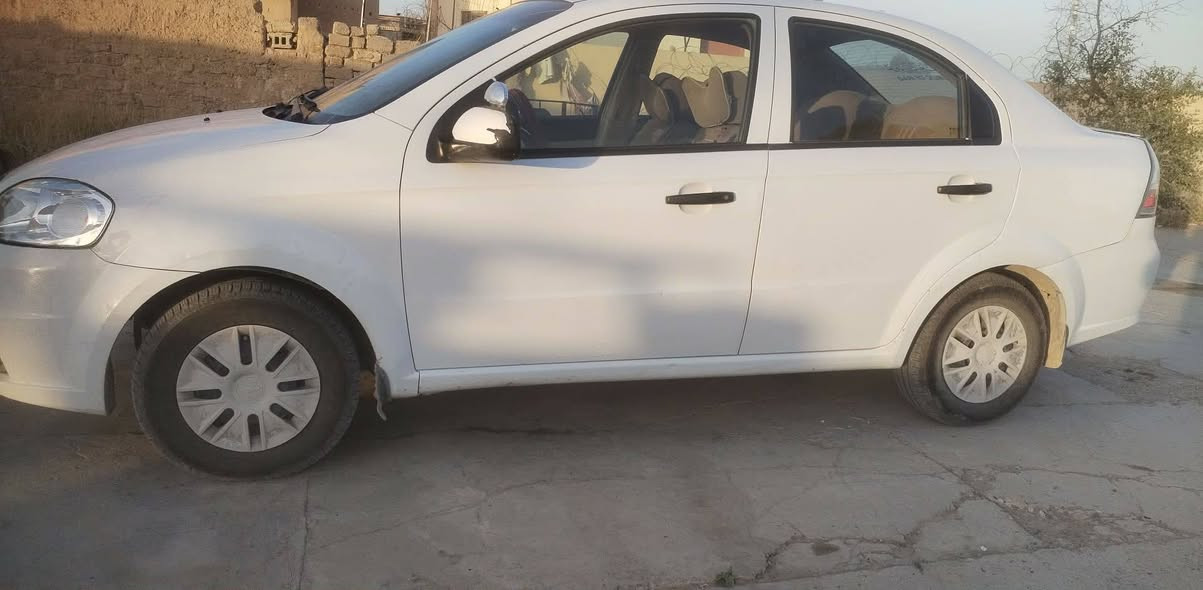 افيو ٢٠١١خليجي فول عادي محرك صغير صبغ بونيد وشبرين بصندوق الخلفي بدون دواخل مشروع وطني سنوية ل٢٠٢٧ السعر ٦٠$وبيها مجال للاستفسار ***********
