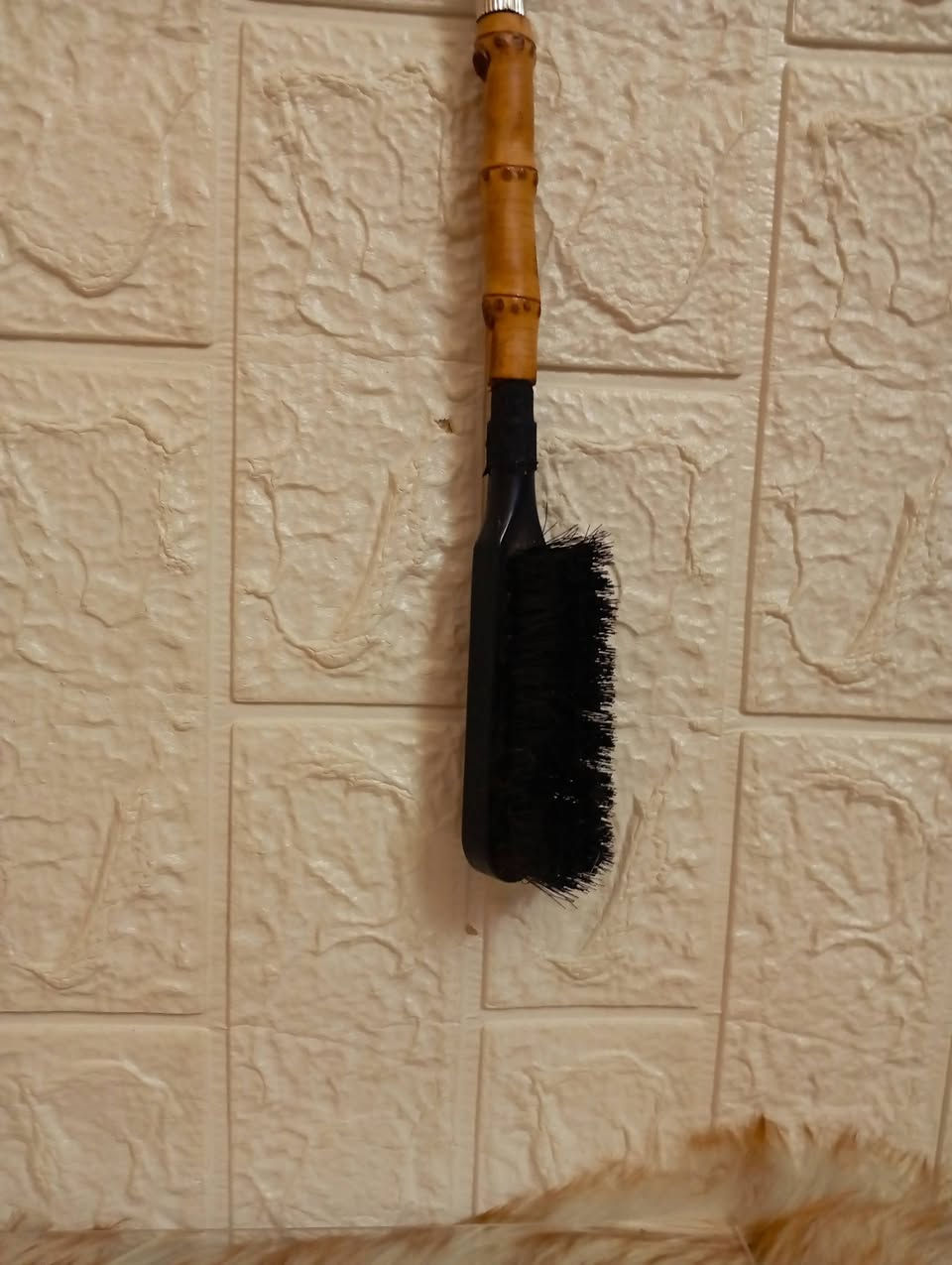 عشاق الأنتيكا 🐎🐎
فرشاة أنيقة بمقبض منحوت على شكل رأس حصان مصنوعة من الريزن 
الحجم ٣٧سم
البيع أونلاين فقط ومتوفر توصيل لجميع مناطق المملكة


**إذا كنت صاحب هذا الإعلان وتريد حذفه لأي سبب، رجاءا أرسل رسالة إلى الدعم الفني**