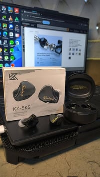 سماعات فدشي عالمي من kz sks سعرها 35 الف اخوان اخر قطعتين 07704513956 ...