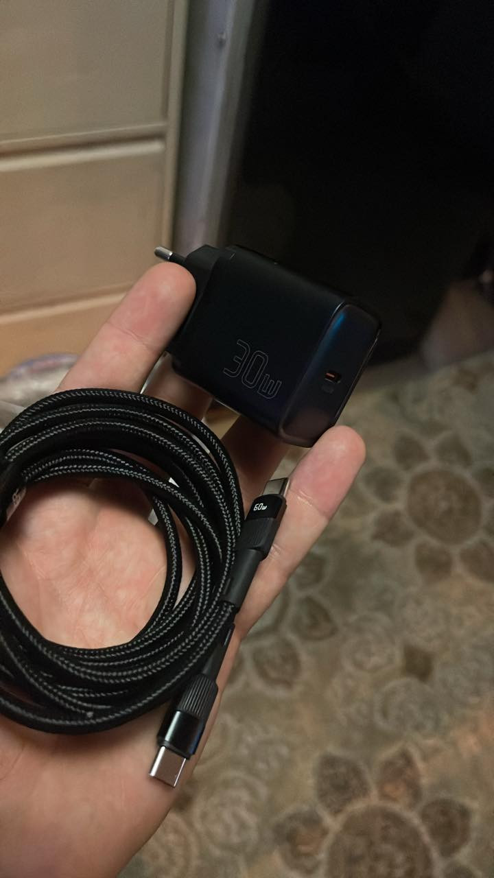 شاحنه و واير ماركة Essager
شاحنه ٣٠ واط و واير ٦٠ واط مترين 
اول ١٥ الف بل العافية


**إذا كنت صاحب هذا الإعلان وتريد حذفه لأي سبب، رجاءا أرسل رسالة إلى الدعم الفني**