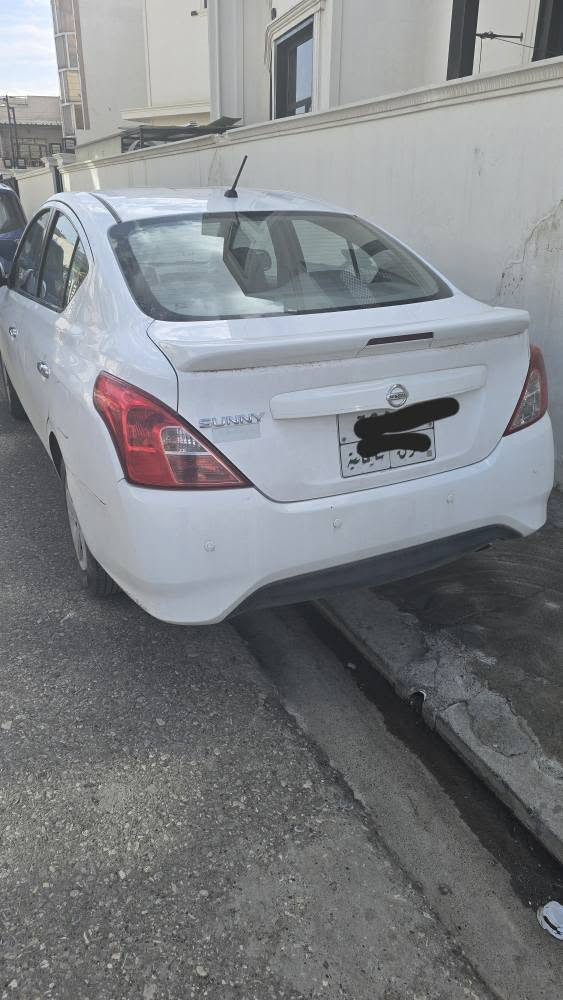 نیسان لاکشمیبای 2020یەک چامڵغی پێشەوەی سبوغە 3چێی بچوکی ساردەی هەیە توندو تۆڵە یەک دینار مەسروفی تێدانیە 120هەزار هیلۆمەتر ڕۆیشتوە *********** أربيل, العراق
