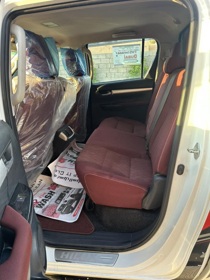 سلام عليكم للبيع تيوتا هايلوكسTRD موديل2024 ساس فول مواصفات 6سلندر محرك 4000 تايرات شركه مرايات شفط حساس امامي خلفي تبريد كشنات دخول ذكي ماشيه 58الف وساس معروفه مواصفاتها بيها شخط بسيط موضح بصوره والباقي كفاله عامه سعر 378 وبيها مجال رجأن المو شراي لا يتصل مكانها بغداد الاستفسار ***********
