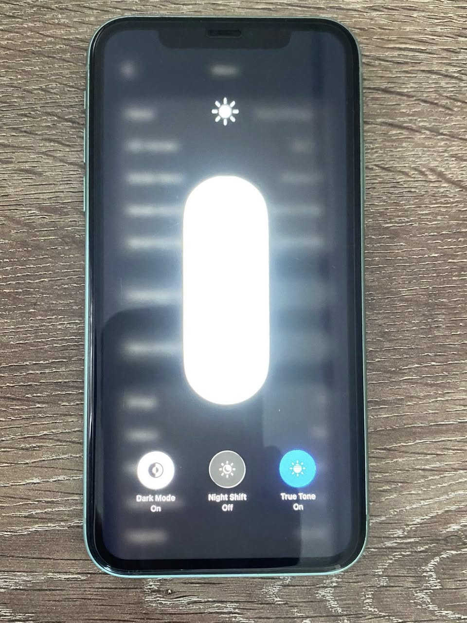 السلام عليكم جهاز ايفون 11 عادي دبل سيم الجهاز شرط بلادي لامفتوح ولامبدل بيه شي كارتونه وجميع ملحقاته موجودة  السعر 250 الف 

***********
