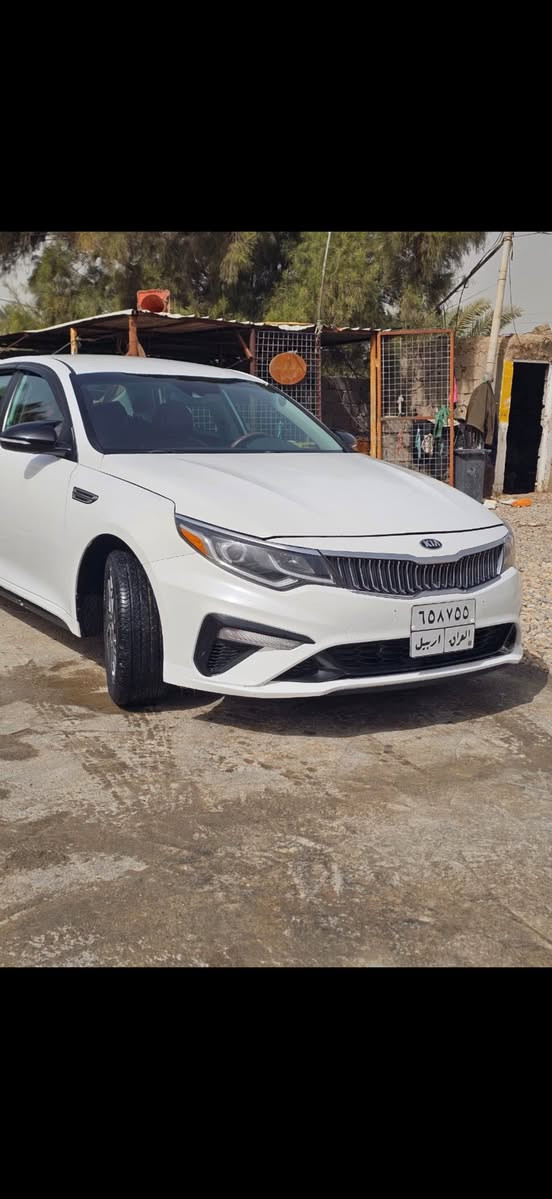 السلام عليكم كيا اوبتيما للبيع موديل 2020 وارد امريكي قطعتين صبغ بنيد وجاملغ بدون دواخل السياره جاهزه من كير مكينه حداديه تبريد كهربائيات تخم تاير سياره ماذب عليه الف المحرك عل البلاد مامفتوح برغي 
رقم اربيل 
تحويل وكاله حاضر 
مكان السياره بابل الهاشميه 
السعر 139وبيها مجال 
رقم الهاتف ***********

