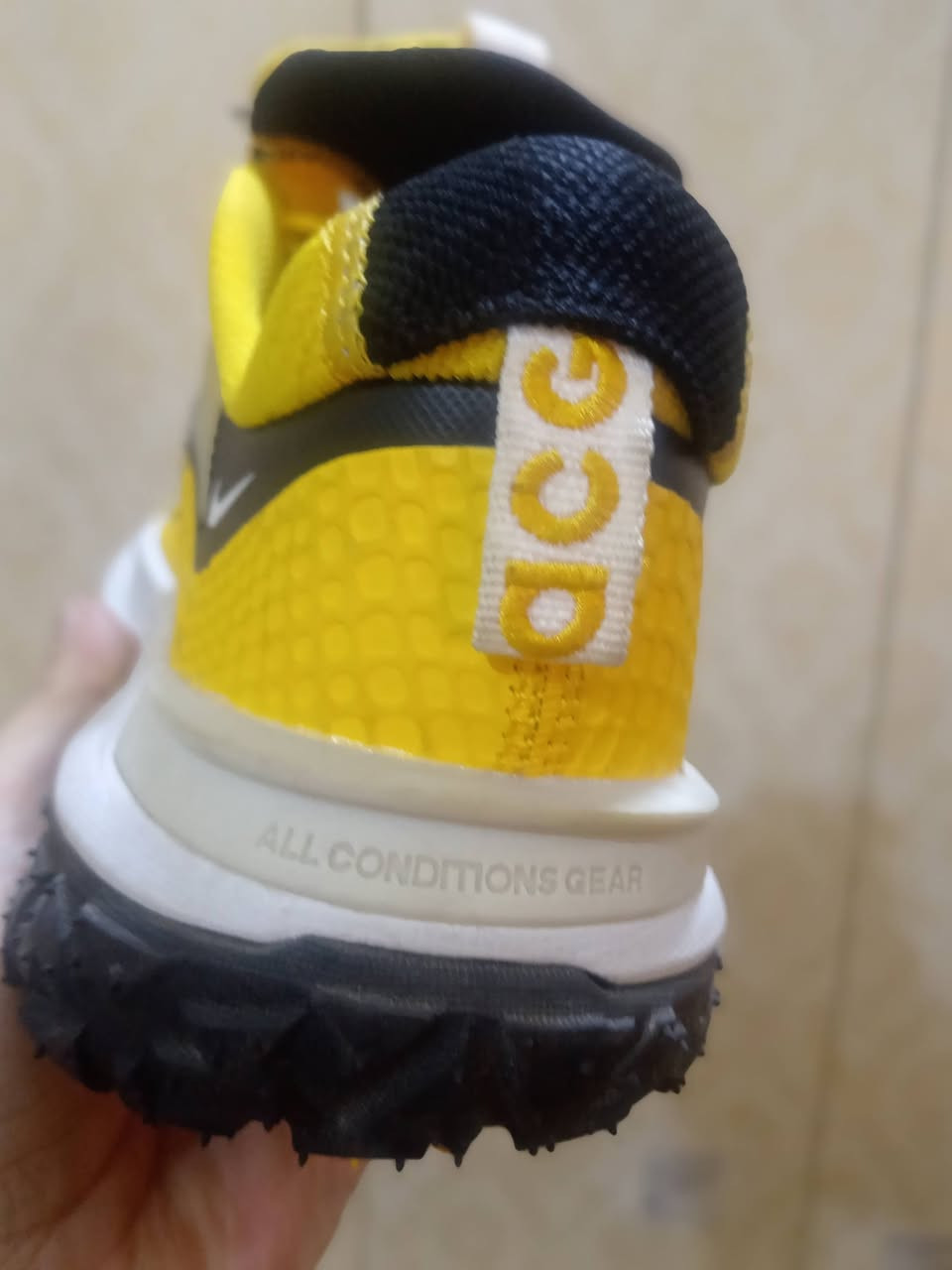 ماركة NIKE ACG جبلي صيفي باله جديد مامستخدم قياس 42 السعر 35 الف
لا يوجد توصيل للاستفسار خاص مكاني شارع فلسطين بالقرب من الأسواق المركزيه القديمه ركن شارع مسرح الخيمه


**إذا كنت صاحب هذا الإعلان وتريد حذفه لأي سبب، رجاءا أرسل رسالة إلى الدعم الفني**