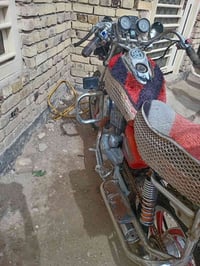 دراجه البيع موديل 13 السعر 300وبيهه مجال  مكلف بل نشر   07778679221