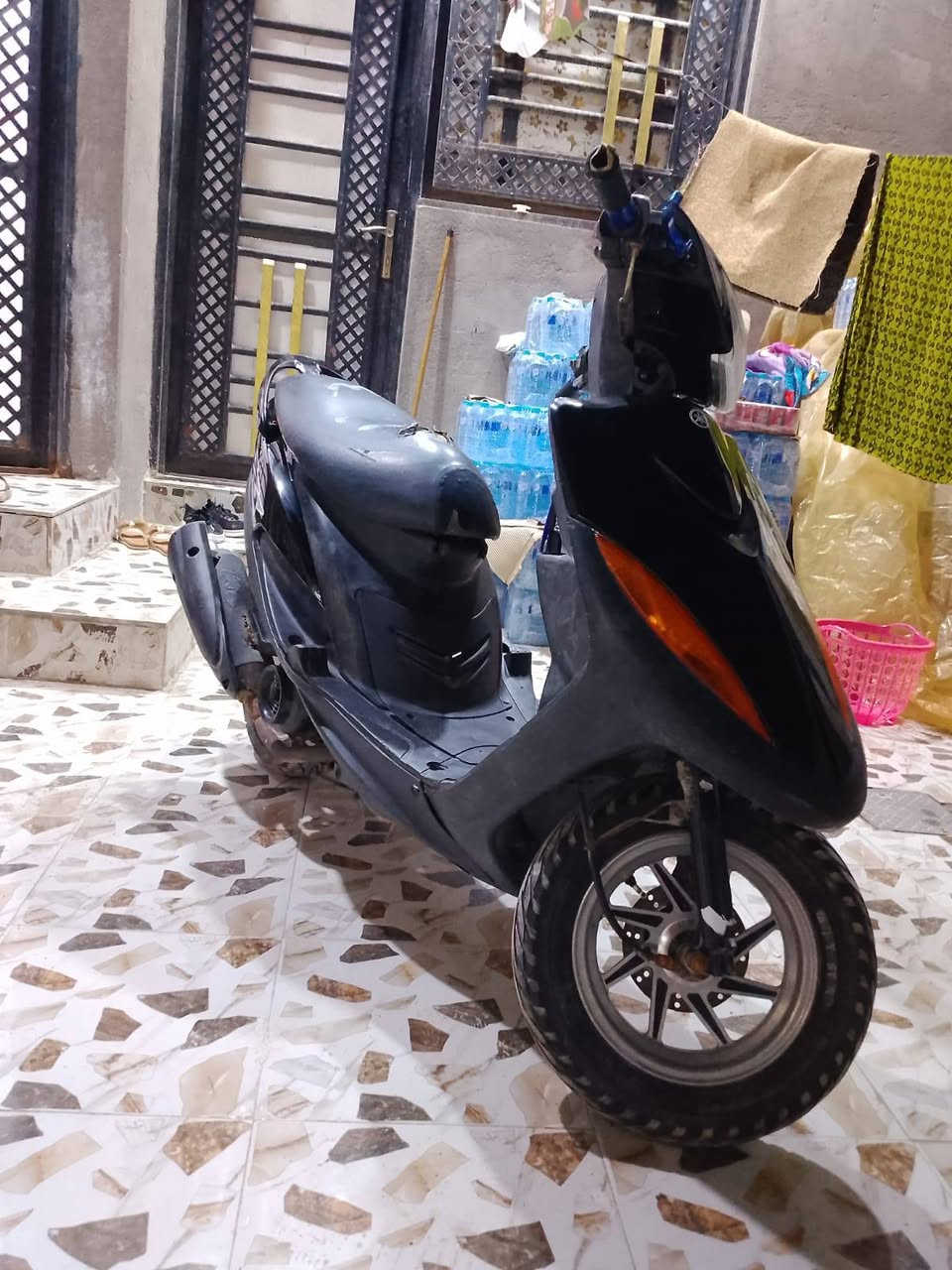 سلام عليكم دراجه الماكس عدل البيع دراجه  مفتوحه دراجه شلعه  سلف هندر شاير الايتات كله شغال من الطول الطول  دراجه فول نضافه  عنواني بصره كرمه علي جسر الحشد وهاذ رقمي *********** السعر 650وبيها مجال شي قليل  )
