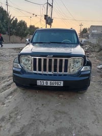 جيب شيروكي للبيع اولمراوس موجود واتساب 07823206834