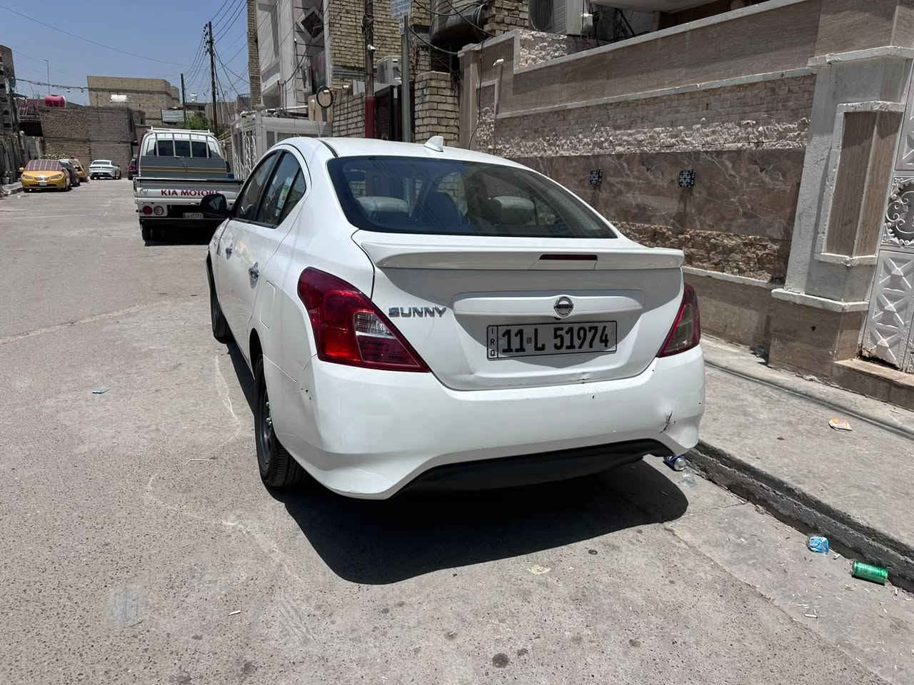 السلام عليكم من رخصه صاحب الكروب المحترم 
نيسان سني موديل 2024
هندي بليته زركه 
ماشيه 53
مكفوله من صبغ وتبديل 
بيها شخط بل باب مو ضح بل صوره 
سعر السيارة 115بيها مجال لطيبين 
مكان السياره بغداد 
رقم الهاتف ***********
