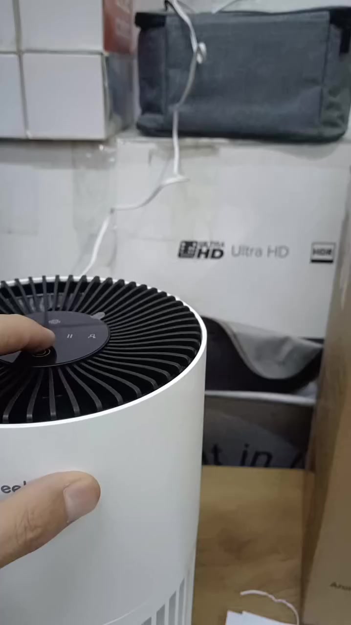 متوفر قطعتين  منقيه جو جديد لوك  اصليه ماركه اصليه وحده ماركه كوفي نظام سمارت ينربط عل تلفون هم والثانيه ماركه اير تاك للمراسله خاص اخوان


**إذا كنت صاحب هذا الإعلان وتريد حذفه لأي سبب، رجاءا أرسل رسالة إلى الدعم الفني**