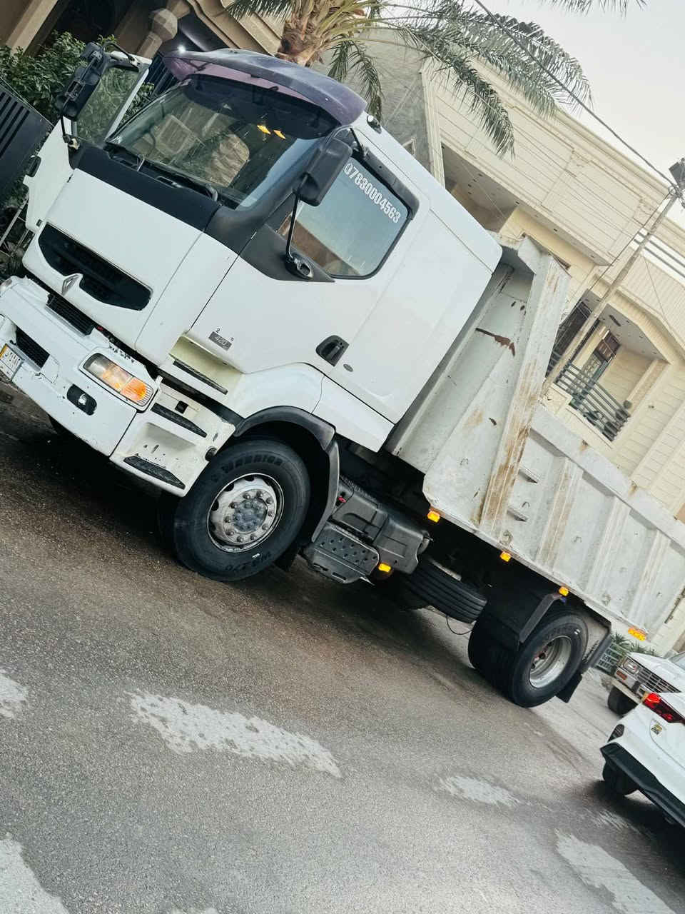 سلام عليكم
رينو لبيع مكفوله عام رقم واسط سنويه 2028
سعر ١٤٥ 
مكان واسط الصويره 
***********
