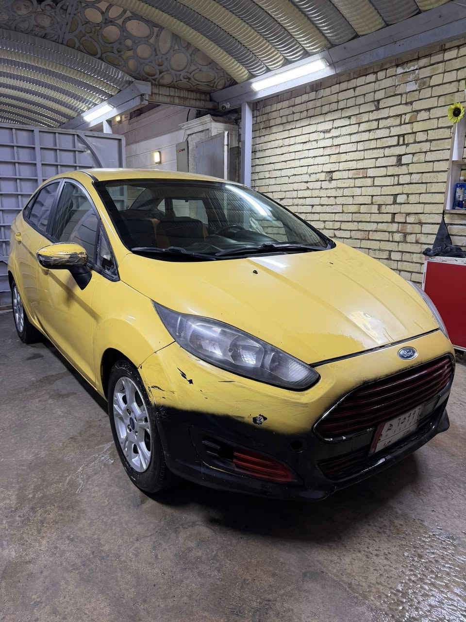 السلام عليكم ورحمة الله وبركاته 🤝
🚗 فورد فيستا (وارد أمريكي)
🔢 رقم بغداد – باسمي
📅 موديل 2016
⚙️ محرك 1600
📏 ماشية 100 ألف ميل
🔄 ناقل حركة أوتوماتيك

📸 صور الحادث مرفقة مع الصور

⚠️ النواقص:
• دبلات خلفية
• مشكله بالكير (كلچات) 

📍 مكاني بغداد – الدورة / جمعية خيرالله

💰 السعر 68 ورقة وبيها مجال بسيط 

📞 للاستفسار: ***********
