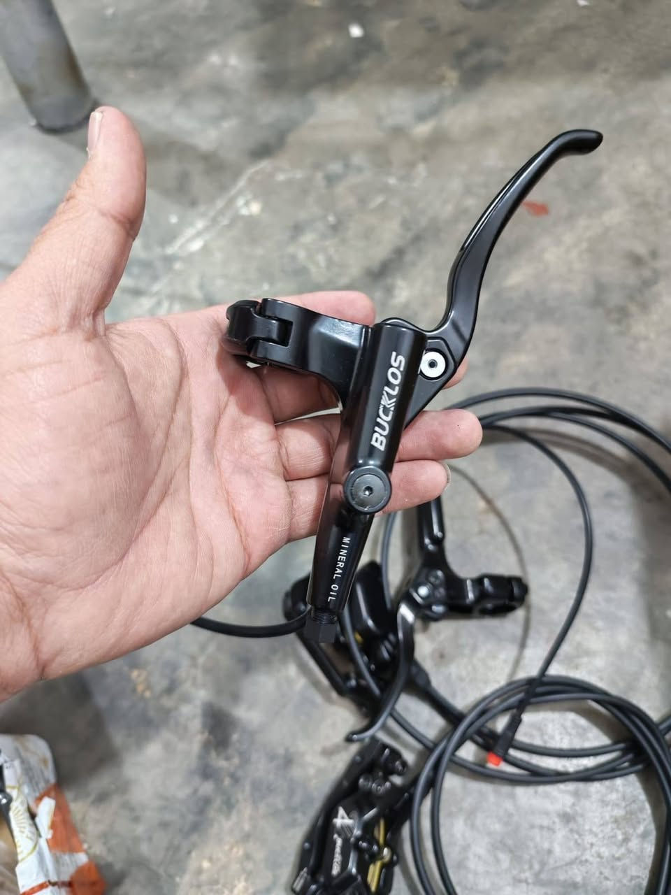 بطيخات ام الصوت وياهن ركبة مال ستيرن با 50 الف و بريكات هيدروليك كدامكم اصليات با 50 الف مكاني بغداد حي الجهاد توصيل اماكن قريبة اكو واتساب ***********
