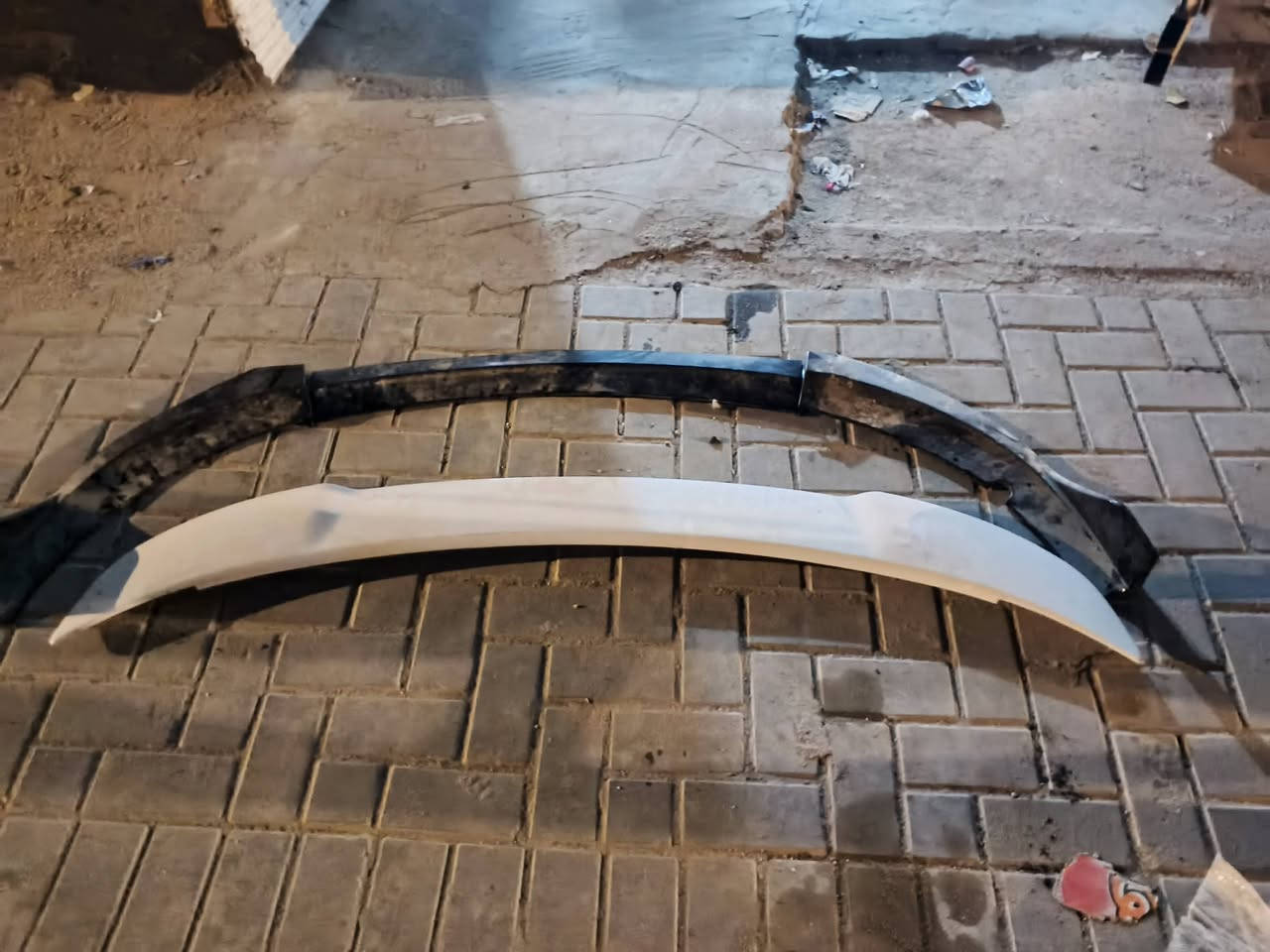 جناح. سبايدر مال سياره جارجر السعر 50 اتصل على الرقم ***********
