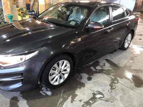 كيا اوبتما 2017
تعتبر كلين وبسعر مناسب 132
بيع سريع
اللون رصاصي غامق 
وارد امريكي 
رقم انبار تحوير مباشر
 بارد فقط ضرر دعاميه خلفيه ومصلحة نفسها  . 
3 انظمة قياده 
كامره دوارة 
اشاير بالمري 
بلوثوث 
داخل مطعم صاجي 
شاشه اعطال وحساس ضغط الاطار 
محرك 2400 
مكان السيارة هيت 

***********
