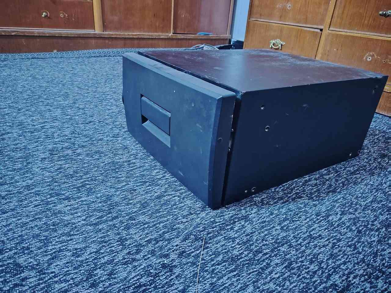 سلام عليكم ثلاجه مال سكانيه شقاله مكان بصره ***********
