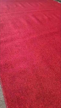 عرض للبيع بسعر مناسب رولت فراش احمر جاهزة ليل موتمرت٨٠متر الروله مستخد...