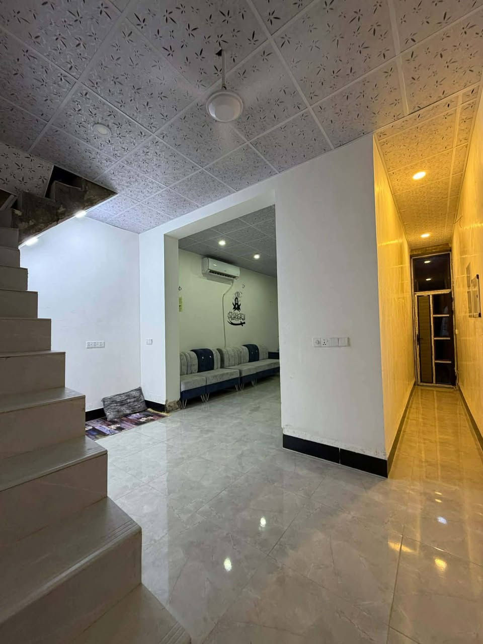 دار للبيع طابو زراعي سند 25
سعر جدا جدا مناسب مساحة 100 متر 
عنوانه ابي غرق حي السلام شارع هيثم الجبوري 
للاستفسار اتصل ***********
عقارات البارون 
بابل شارع 80 القبة الذهبيه

