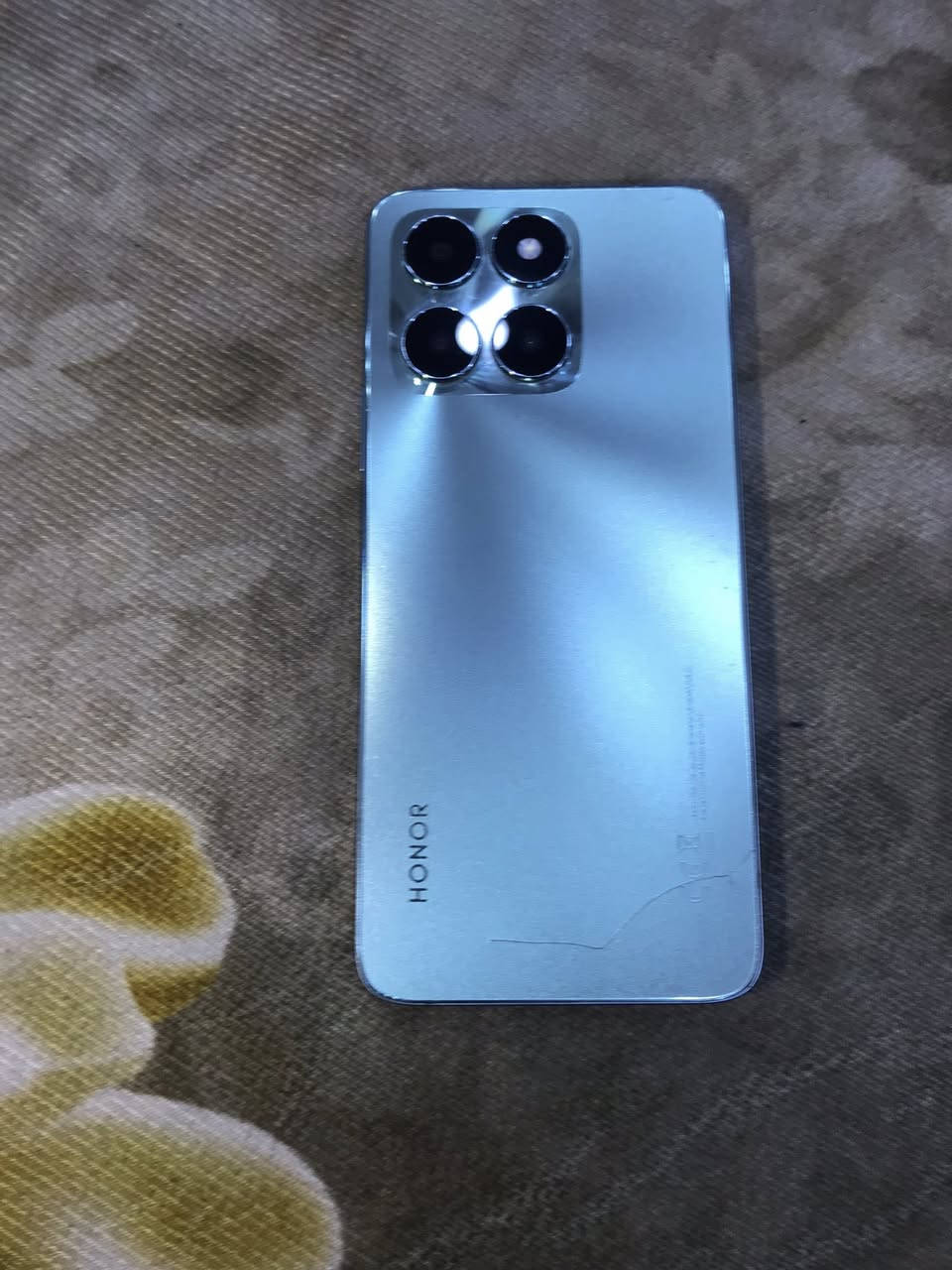 سلام عليكم جهاز للبيع هونر اكس 6 ذاكره 128كلشي شغال ما بي اي شي جهاز نضيف مكاني مدينه الصدر رقم ***********
