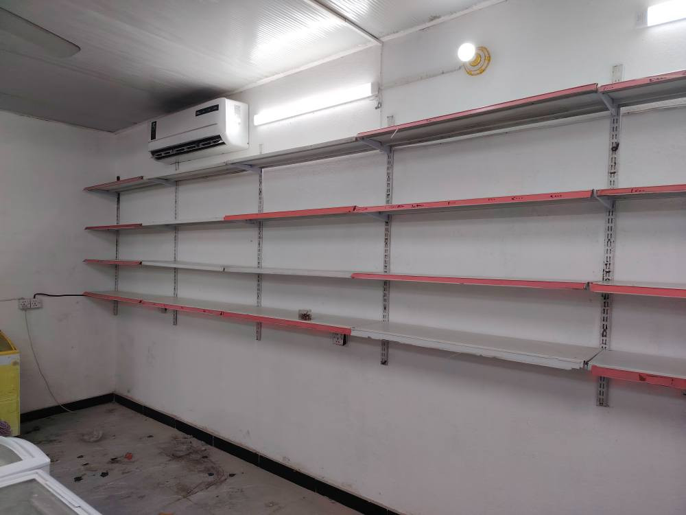 رفوف للبيع ميسان العمارة الأتصال على الرقم الواتساب *********** عمارة, ميسان
