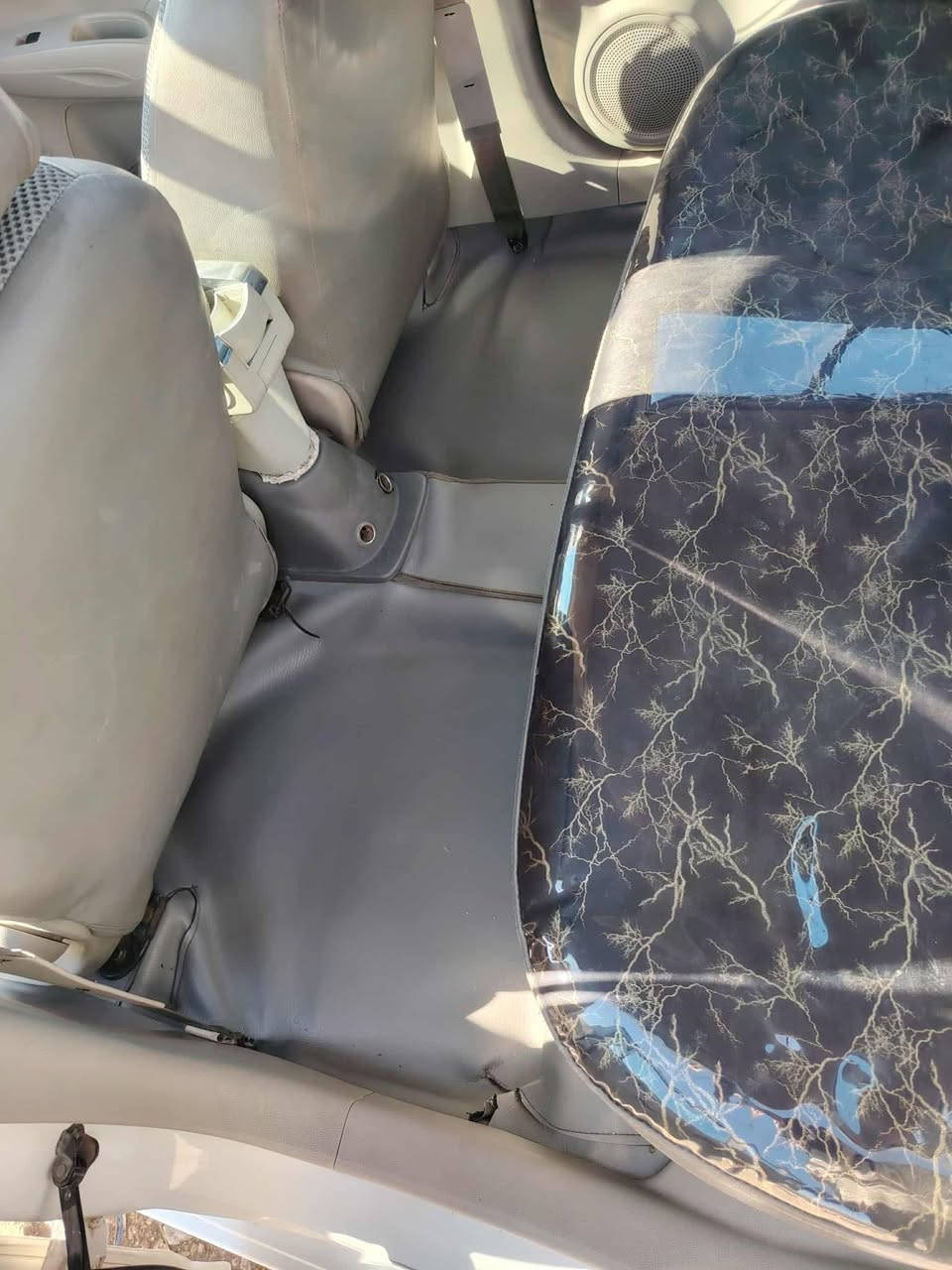 سلام عليكم نيسان صني للبيع ابو البليته الزركه بيه بارد قليل رقم اربيل سنويه بعده ماساقطه  سياره جاهزه خير من الله  تفاصيل *********** سعره 105 نجف ناحية العباسيه مديل 21
