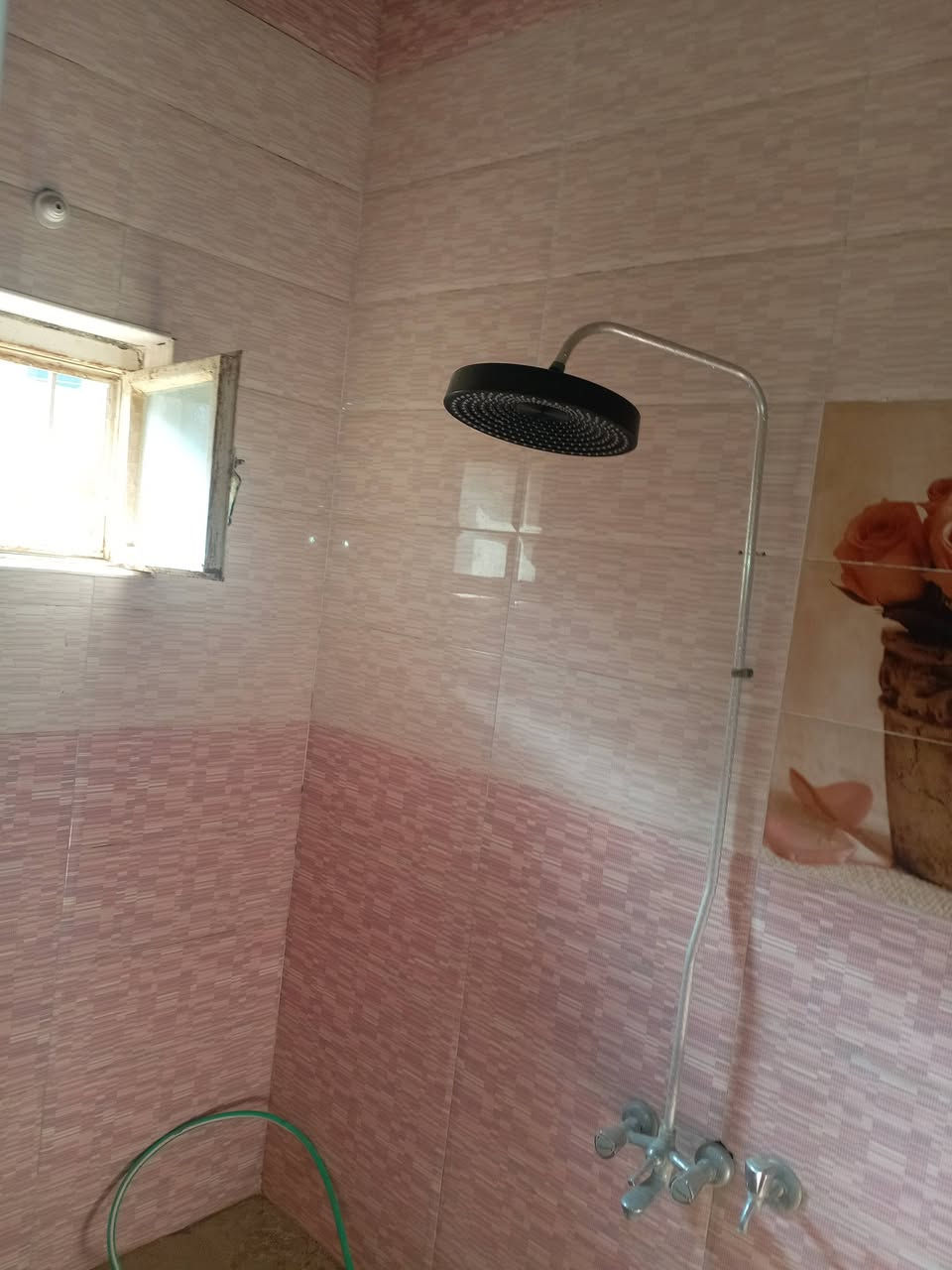 🏛️  دار سكني للإيجار 
  🏛️
____
🔰 الموقع  ام الخيل الثالثه  ➡️
----------------------------------------
🔳 طابو  
🔳 المساحه ٣٠٠ م
واجهه ١٥
-----------------------------
💎 تفاصيل البيت 💎  طابقين
____

🔹   ٤ غرف نوم  ▶️
🔹. ٢ صاله ▶️
🔹استقبال ▶️
🔹مطبخ  ▶️
🔹مجاميع صحيه داخليه وخارجيه بالطابق الثاني ▶️
🔹سطح ▶️
🔹كراج ▶️

--------------------------------

للأستفسار أكثر مراسلة الصفحه اول الاتصال على الأرقام
___________     ____________
📲*********** واتساب اتصال  
📲*********** واتساب اتصال 
___________     ____________

او زيارة موقعنا (( ام الخيل الأولى سوق العصري مجاور بيت حواء متواجدين من الساعه 🕒 3️⃣ عصرآ إلى الساعه 🕘9️⃣ مساءً))
