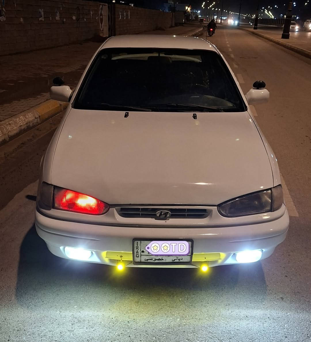 السلام عليكم  للبيع او مراوس

النترا دمعة موديل 1994.       لون ابيض
رقم ديالى مميز  تدفئة نار تبريد ثلج 
سنويا  2027 تنفذ 
شاشة سنترلوك  ريمونت 
كير و محرك حاويه 
شواصي و فراممات بلاد شركة
 راديتر جديد صدر و طبلات جدد 
سيارة مجهزهة و خير من الله  
سيارة تعبان عليهة مال جناي
تايرات تخم نضيف 
 تخم ويل كب بلادي
فيت بم جديد نولازت كلاص بلكات 
تي بي اس ايسي كلة جديد 
 شغالة رون حماوة بانزين  
السعر ....35 ....بيهة مجال بسيط
العنوان.. بعقوبة..التحرير 
الاستفسار 
***********
