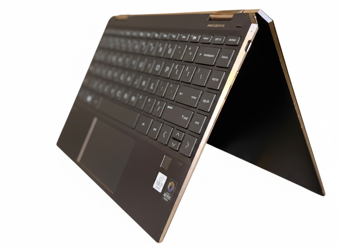 للبيع لابتوب HP Spectre x360

* الشاشة: 13.3 بوصة Full HD + لمس

النوع: Convertible (ينقلب 360 درجة – لابتوب + تابلت)

* السماكة: 1.6 سم

* الوزن: 1.3 كغم

* المعالج: Intel Core i7-1065G7

* كرت الشاشة: Intel Iris Plus Graphics

* الرام: 16GB LPDDR4

* التخزين: 1TB SSD

* المنافذ:

2× Thunderbolt 3 (USB-C)

1× USB-A

قارئ MicroSD

مدخل سماعة

* البطارية: اكثر من 8 ساعات استخدام عادي + شحن سريع

- تصميم نحيف

- شاشة قوية والوان ممتازة

- بطارية ممتازة

- مناسب طلاب والتنقل

نظافة 90%

مكاني سليمانية يوجد توصيل

السعر قفل: 875,000 دينار


**إذا كنت صاحب هذا الإعلان وتريد حذفه لأي سبب، رجاءا أرسل رسالة إلى الدعم الفني**