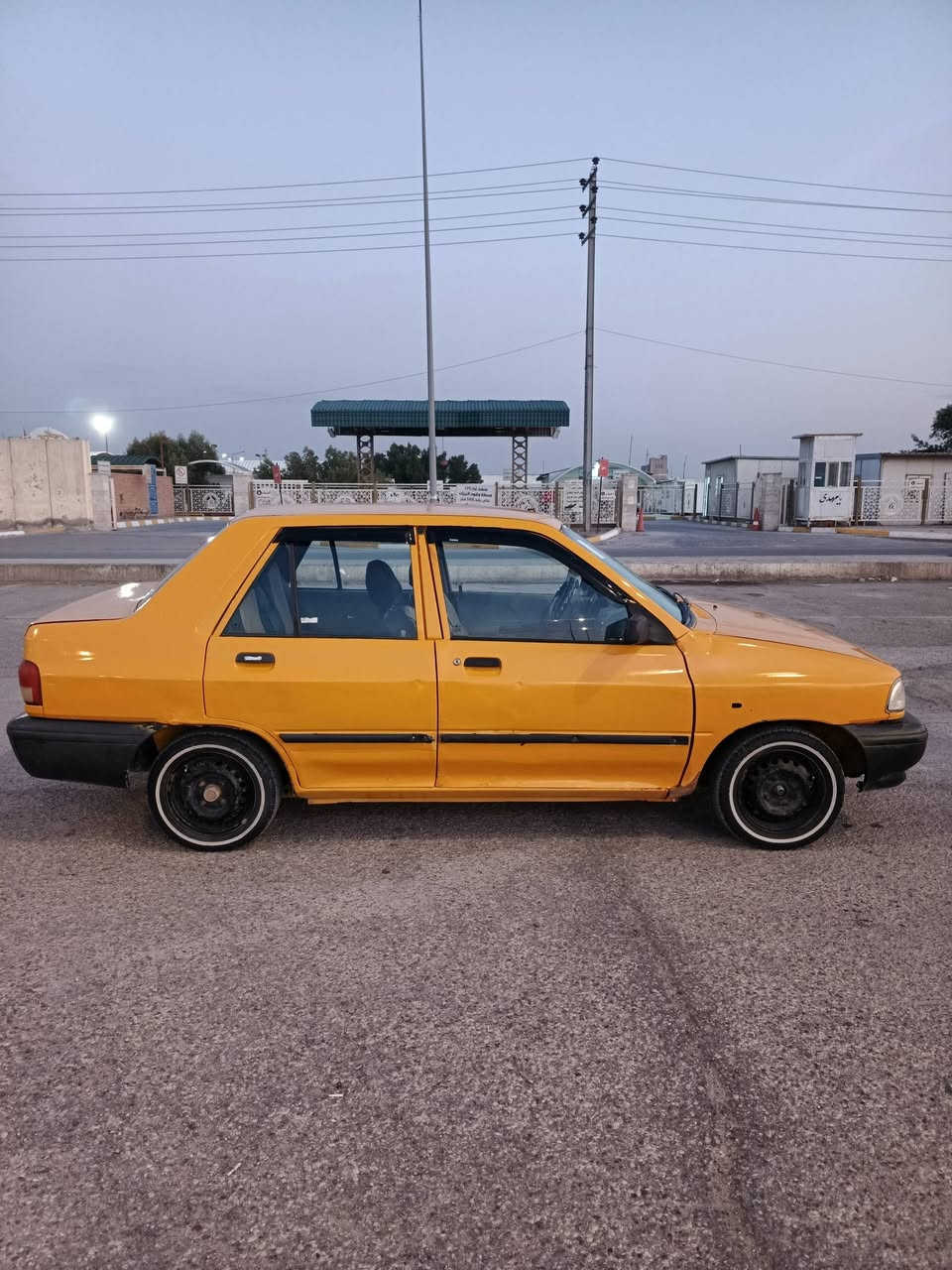 السلام عليكم
سيارة سايبة موديل 2015 للبيع أو المراوس 
التفاصيل
السيارة مصبوغة جمالية بيها ضربة جنطة وخياسات معمرات
رقم السيارة بصرة بس مكان السيارة كربلاء وصاحب السيارة هم بكربلاء
وتحويلها مشروع وطني يعني وين ما تريد تتحول 
مصفرة من هيئة وضريبة وغرامات 
للاستفسار/ *********** / ***********
